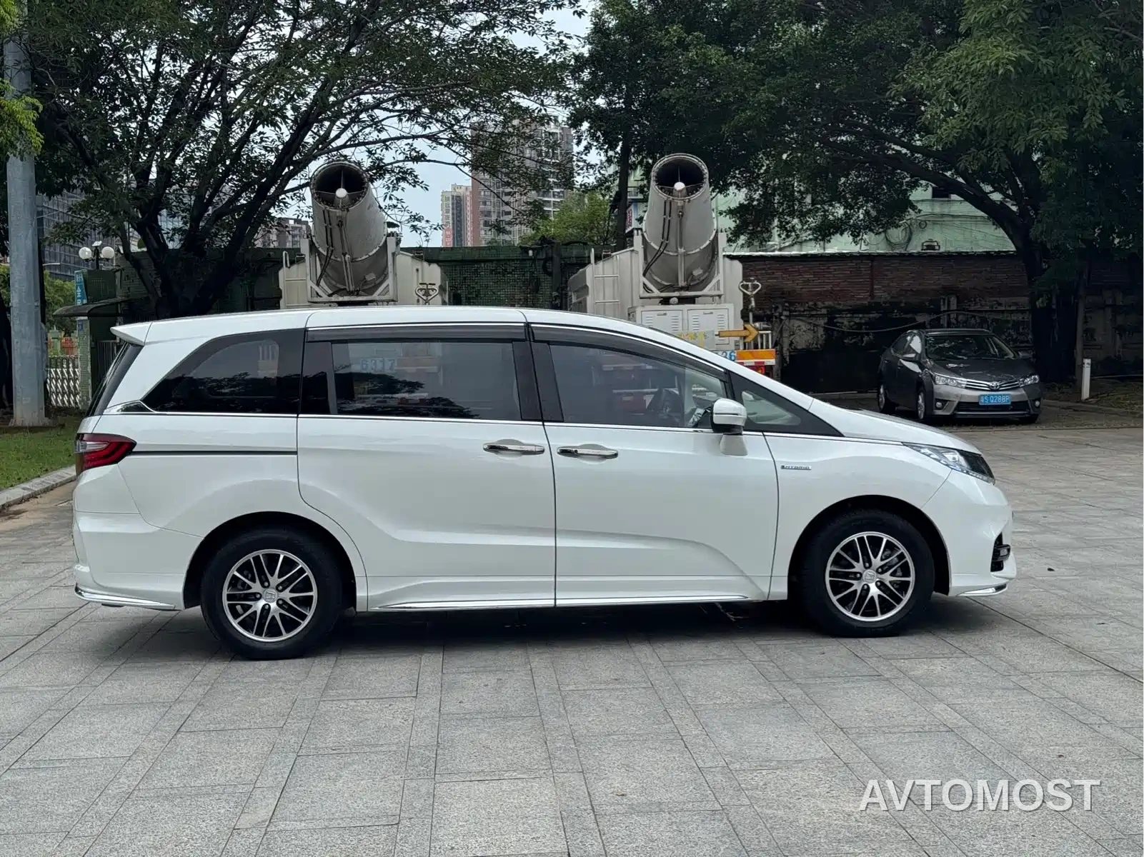 Honda Odyssey 2021 2.0L Sharp Comfort Edition — фото 12