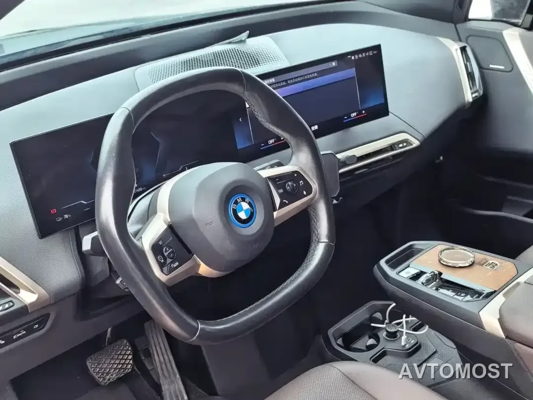 BMW iX 2022 xDrive40 — фото 13