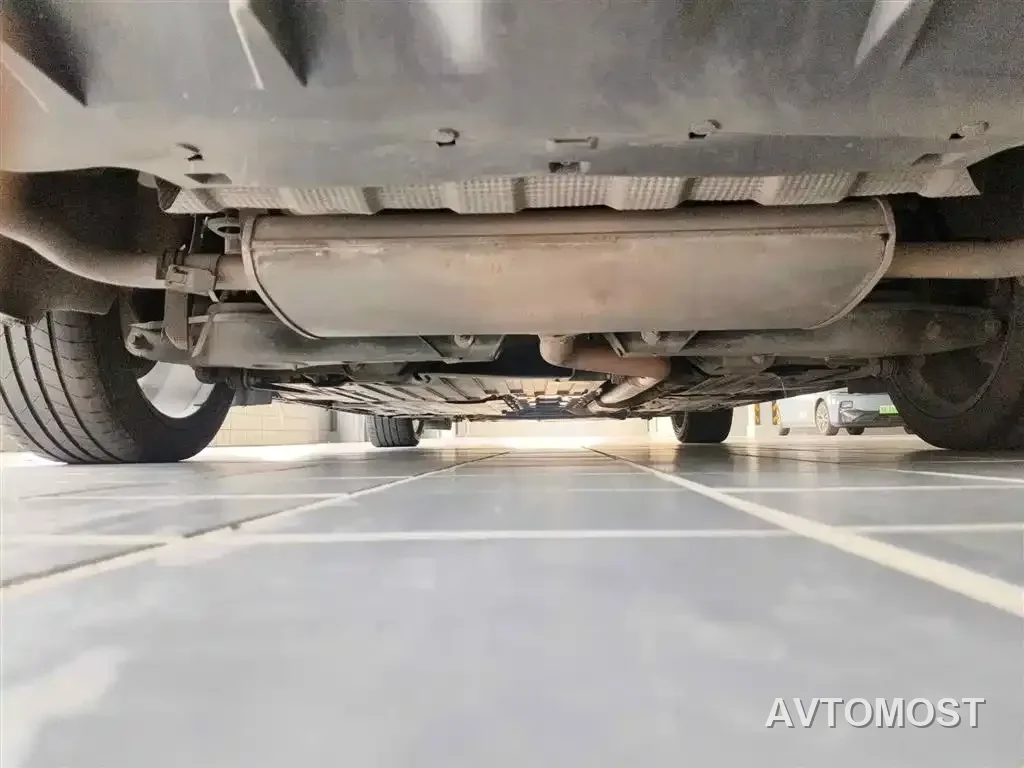 Lynk & Co 03 New Energy 2021 1.5T PHEV Pro — фото 5