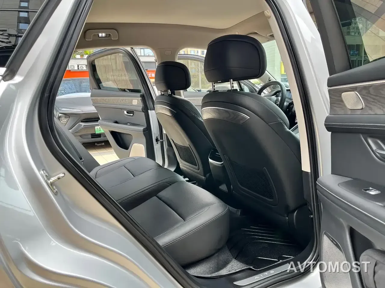 AITO M5 2022 Extended Range RWD Standard — фото 10