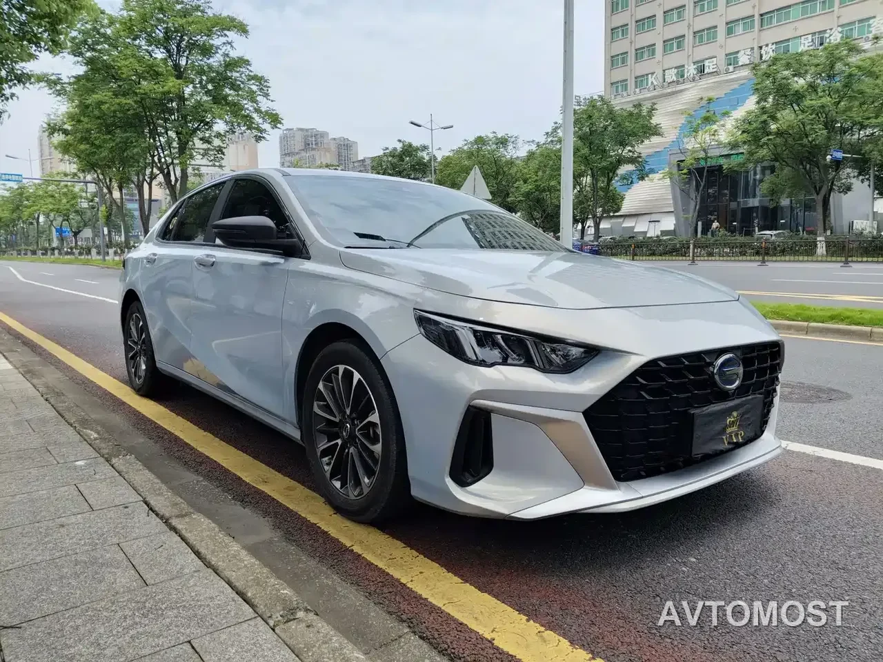 GAC Trumpchi Emkoo 2023 Shadow Leopard H High-Efficiency Hybrid — фото 3