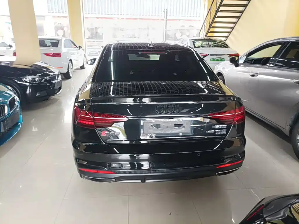 Audi A4L 2020 45 TFSI quattro Premium Dynamic — фото 6