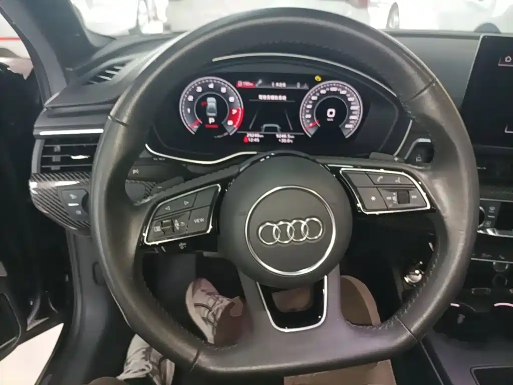Audi A4L 2020 45 TFSI quattro Premium Dynamic — фото 11