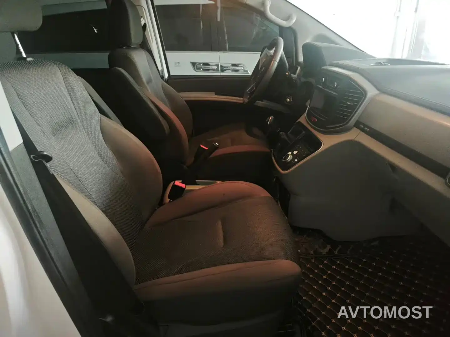 JAC Refine M4 2020 2.0CTI Diesel Manual Sporty Type China VI — фото 4