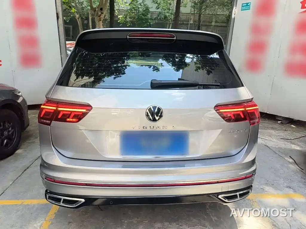 Volkswagen Tiguan L 2022 330TSI Auto 2WD R-Line Premium Edition — фото 6