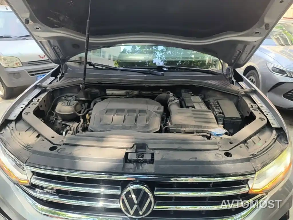 Volkswagen Tiguan L 2022 330TSI Auto 2WD R-Line Premium Edition — фото 18