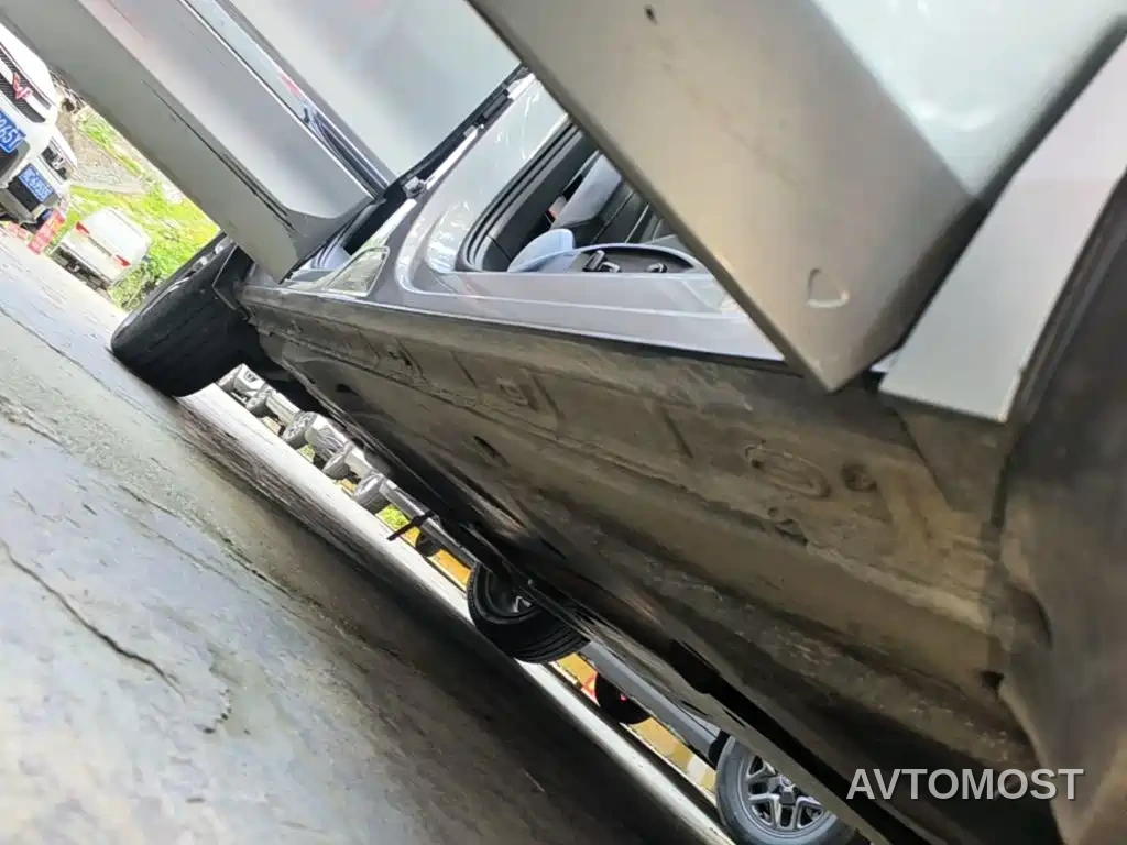 Volkswagen Tiguan L 2022 330TSI Auto 2WD R-Line Premium Edition — фото 19
