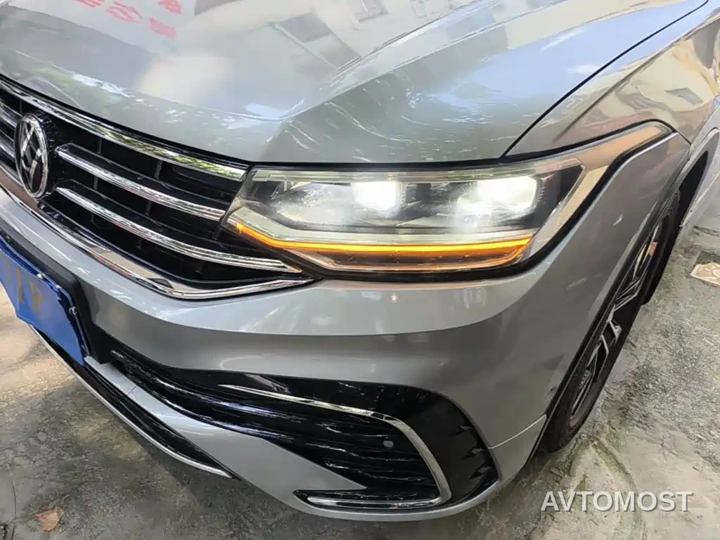Volkswagen Tiguan L 2022 330TSI Auto 2WD R-Line Premium Edition — фото 22