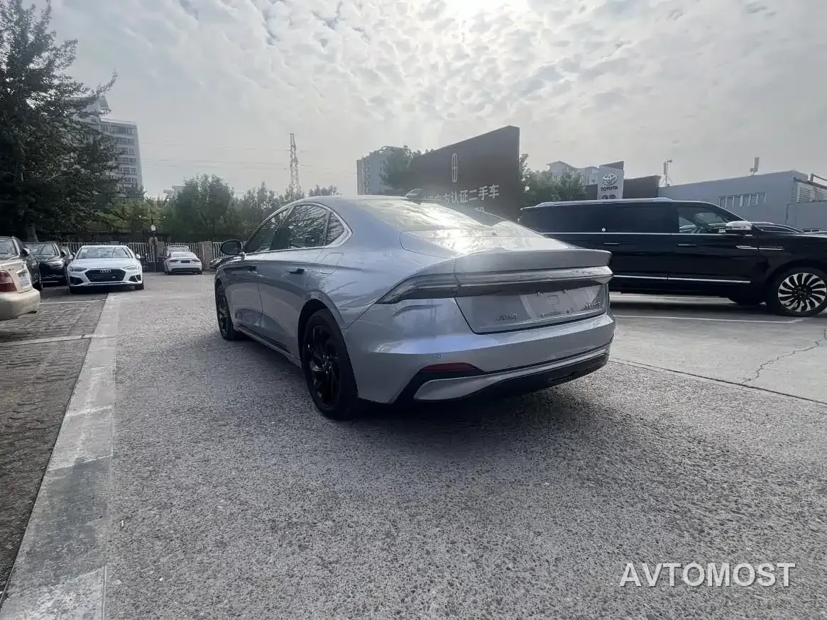 Lincoln Z 2024 2.0T 2WD Premium Hybrid Edition — фото 4