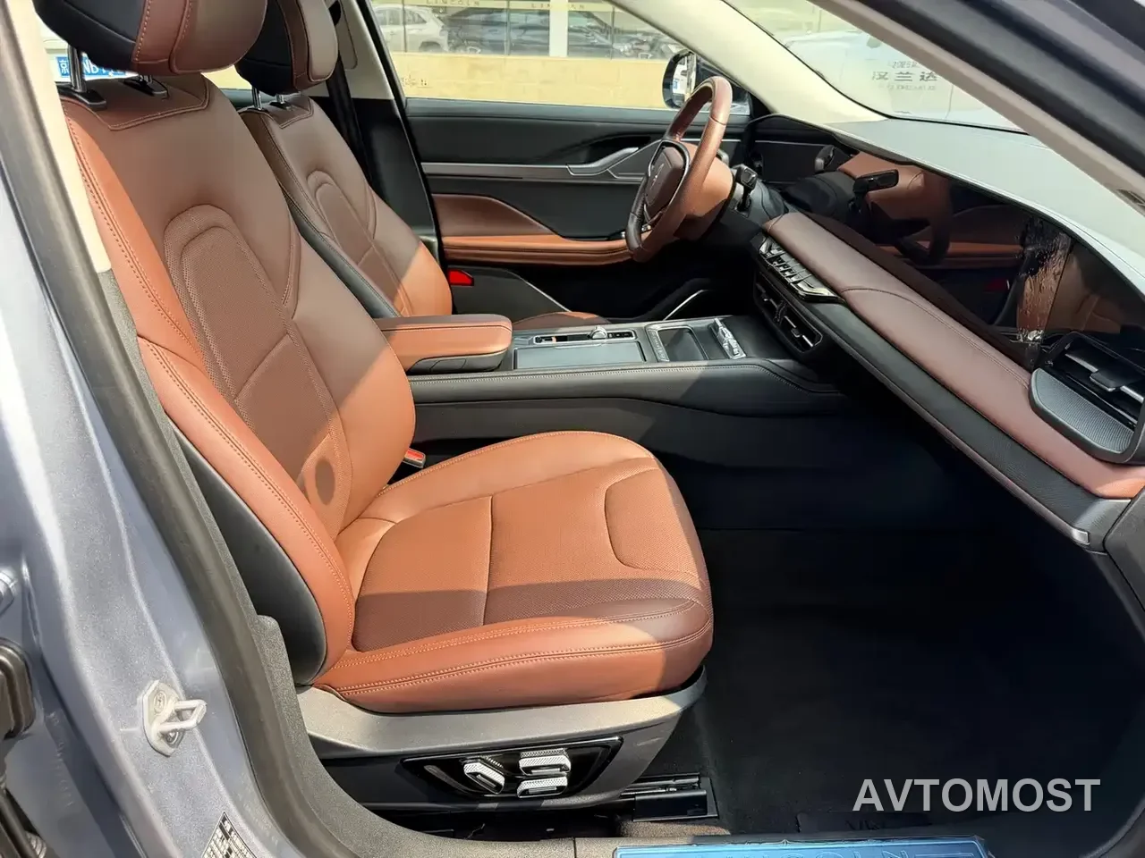 Lincoln Z 2024 2.0T 2WD Premium Hybrid Edition — фото 9