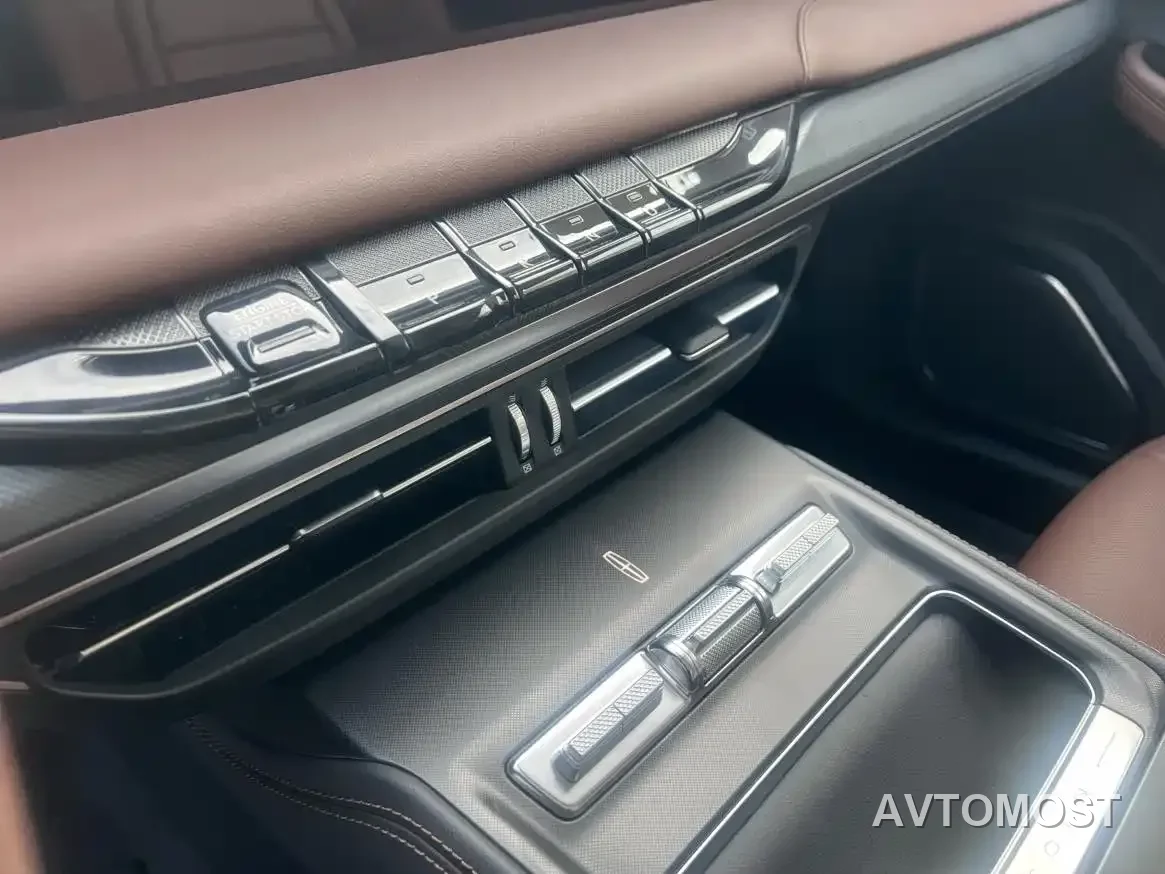 Lincoln Z 2024 2.0T 2WD Premium Hybrid Edition — фото 11