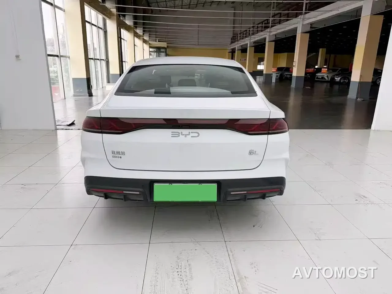 BYD Qin L 2024 DM-i 80KM Leading Edition — фото 6