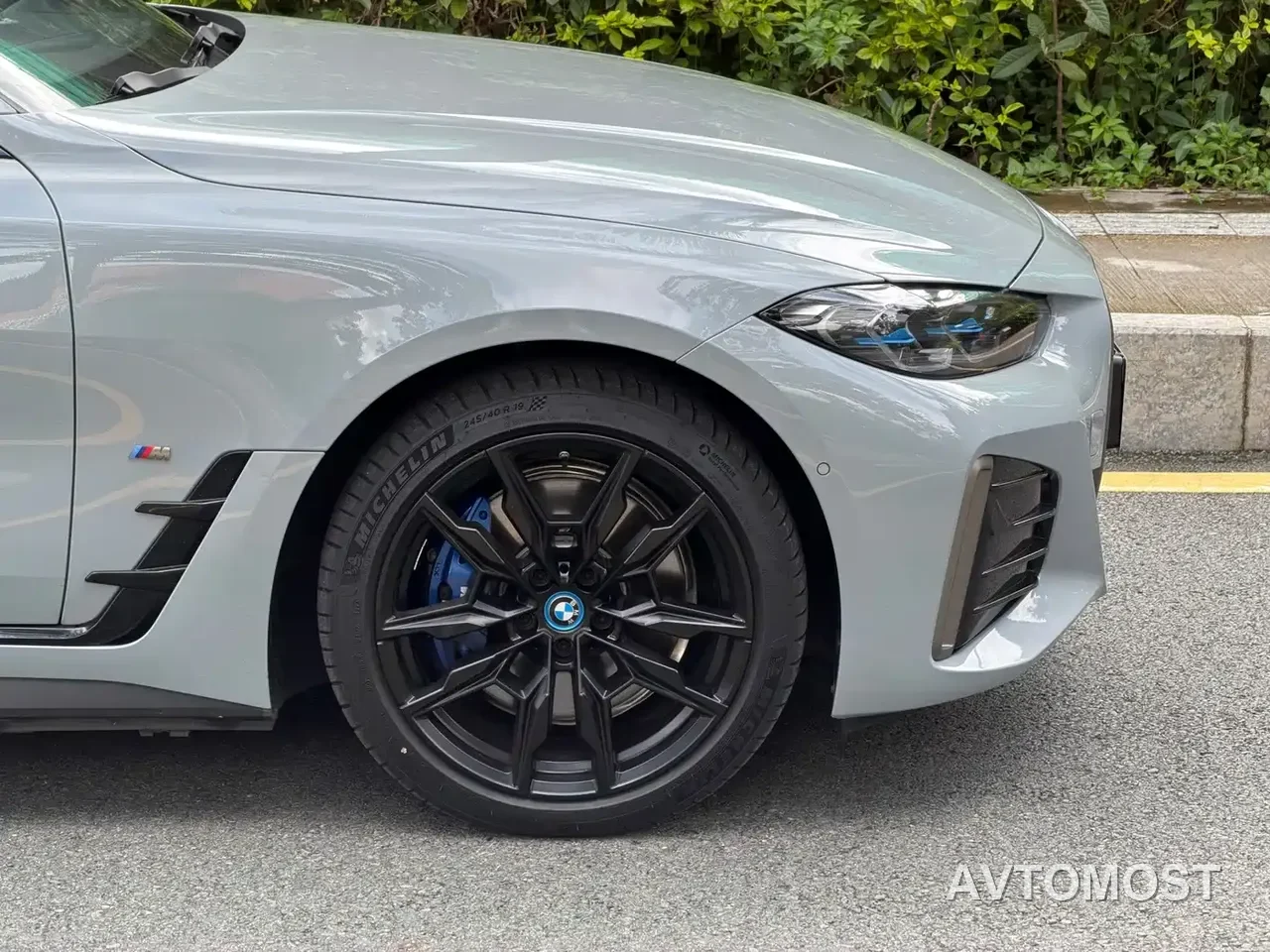 BMW i4 M50 2023 M50 — фото 12