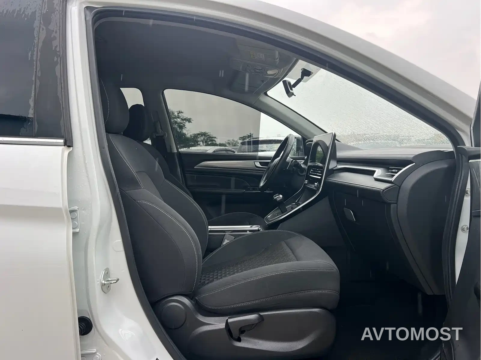 Haval M6 2021 PLUS 1.5T DCT Elite Smart Connect — фото 8