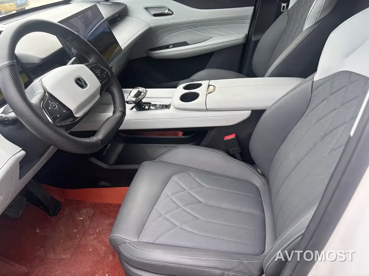 Changan UNI-Z New Energy 2024 Blue Whale Smart Electric iDD 125km Excellence Model — фото 4