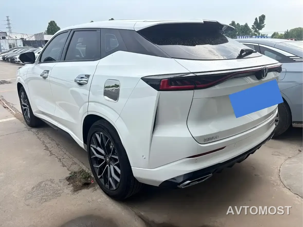 Changan UNI-Z New Energy 2024 Blue Whale Smart Electric iDD 125km Excellence Model — фото 5