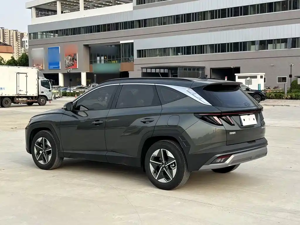 Hyundai Tucson 2025 Tucson L 1.5T Premium — фото 5