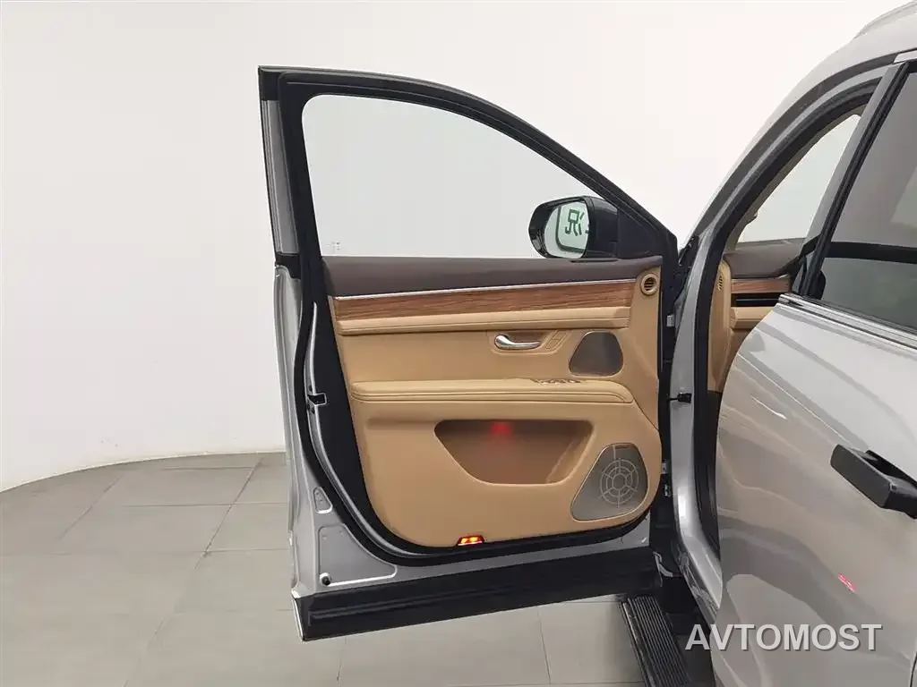 AITO M7 2024 1.5T AWD Plus 5-Seater — фото 8