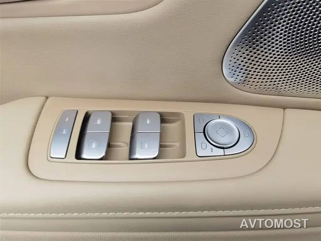AITO M7 2024 1.5T AWD Plus 5-Seater — фото 9