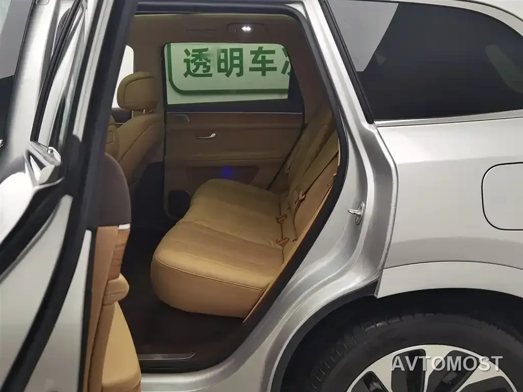 AITO M7 2024 1.5T AWD Plus 5-Seater — фото 15