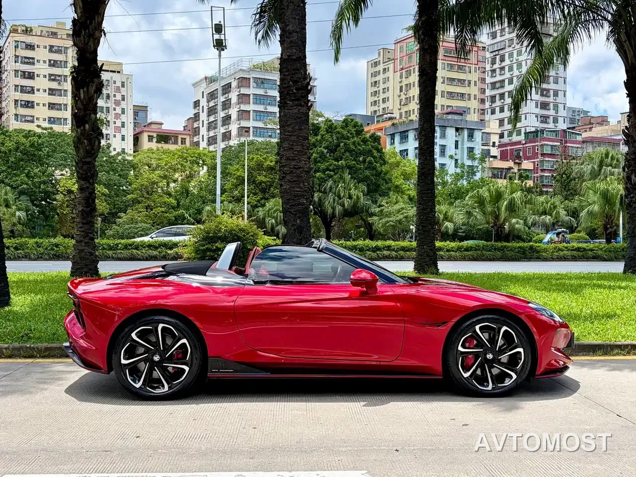 MG Cyberster 2024 580km Transcendent Edition — фото 9