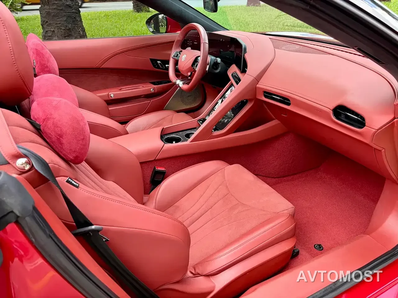 MG Cyberster 2024 580km Transcendent Edition — фото 12