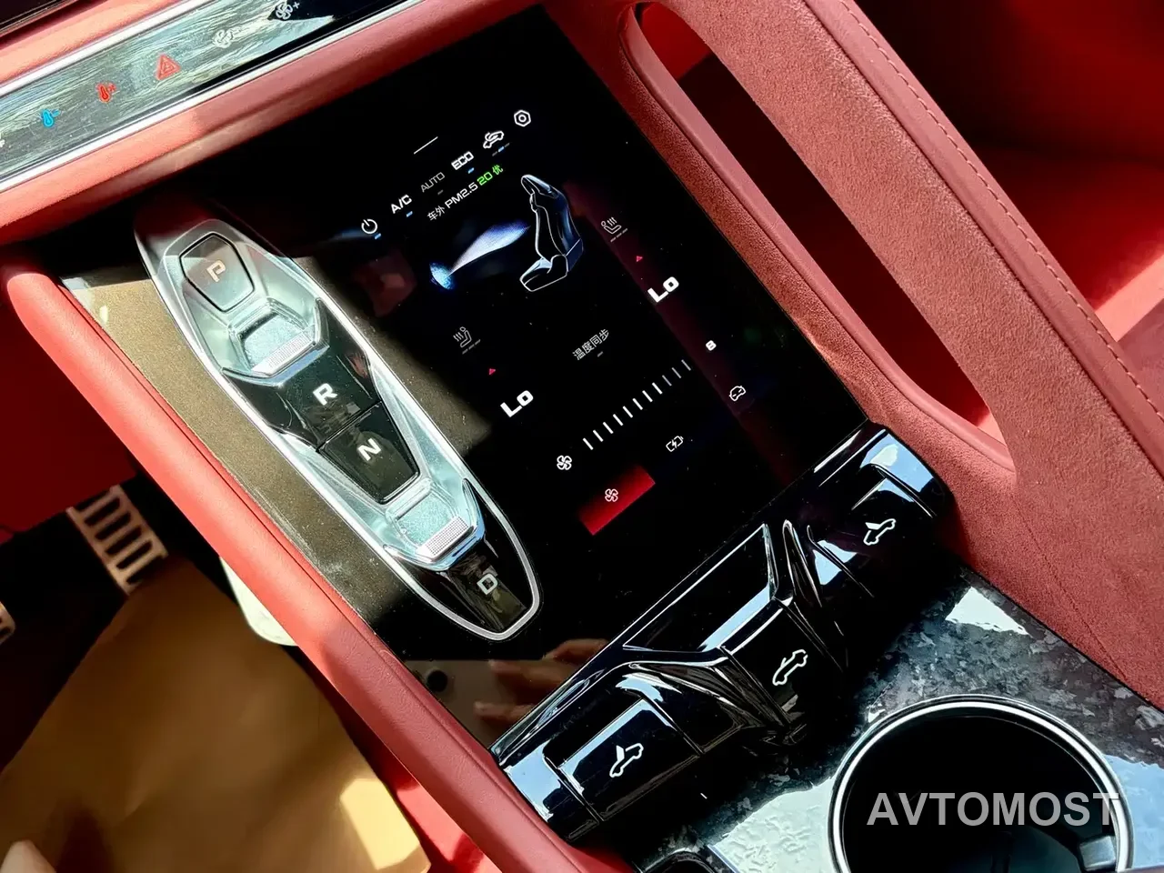 MG Cyberster 2024 580km Transcendent Edition — фото 18