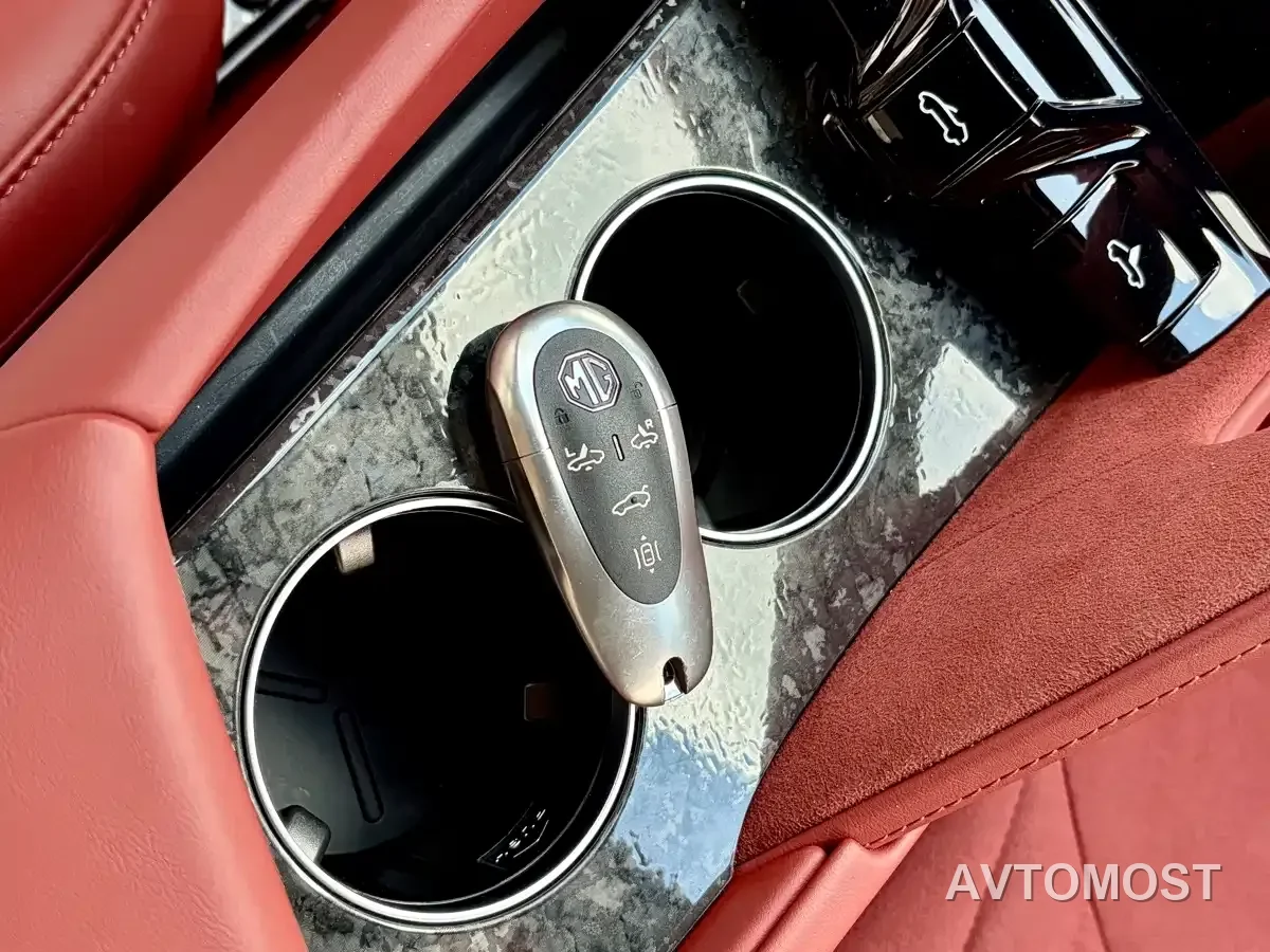 MG Cyberster 2024 580km Transcendent Edition — фото 19