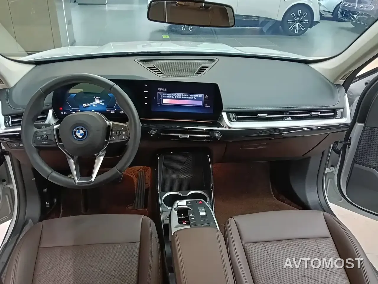 BMW iX1 2023 eDrive25L X Design Package — фото 5