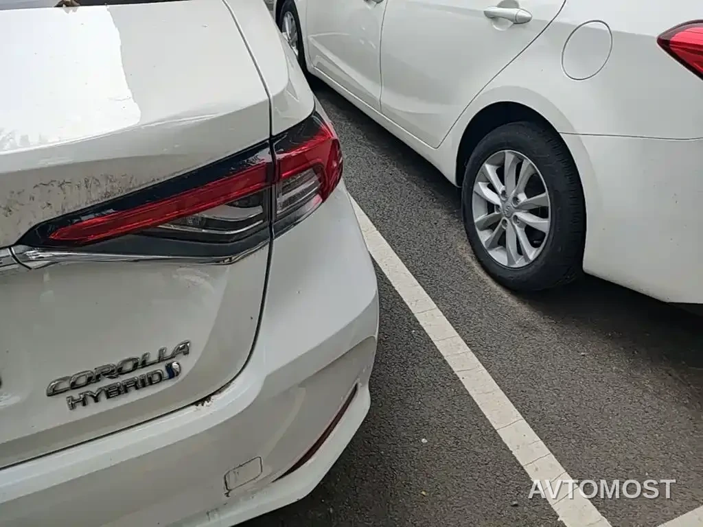 Toyota Corolla 2023 1.8L Smart Hybrid Dual Engine Elite Edition — фото 8