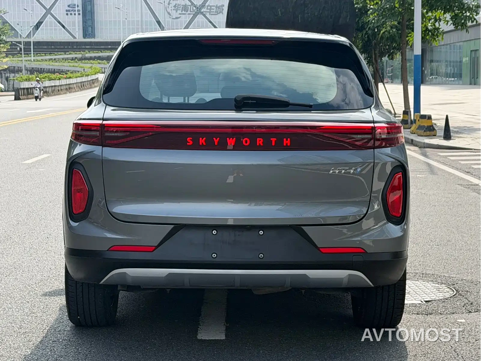 Skyworth HT-i 2024 1.5L PHEV 115KM Smart Dragon Edition — фото 5