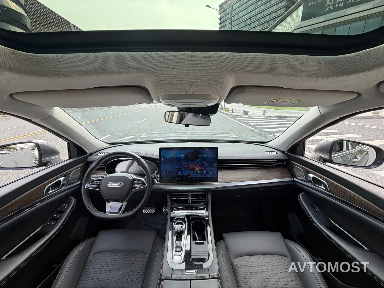 Skyworth HT-i 2024 1.5L PHEV 115KM Smart Dragon Edition — фото 10