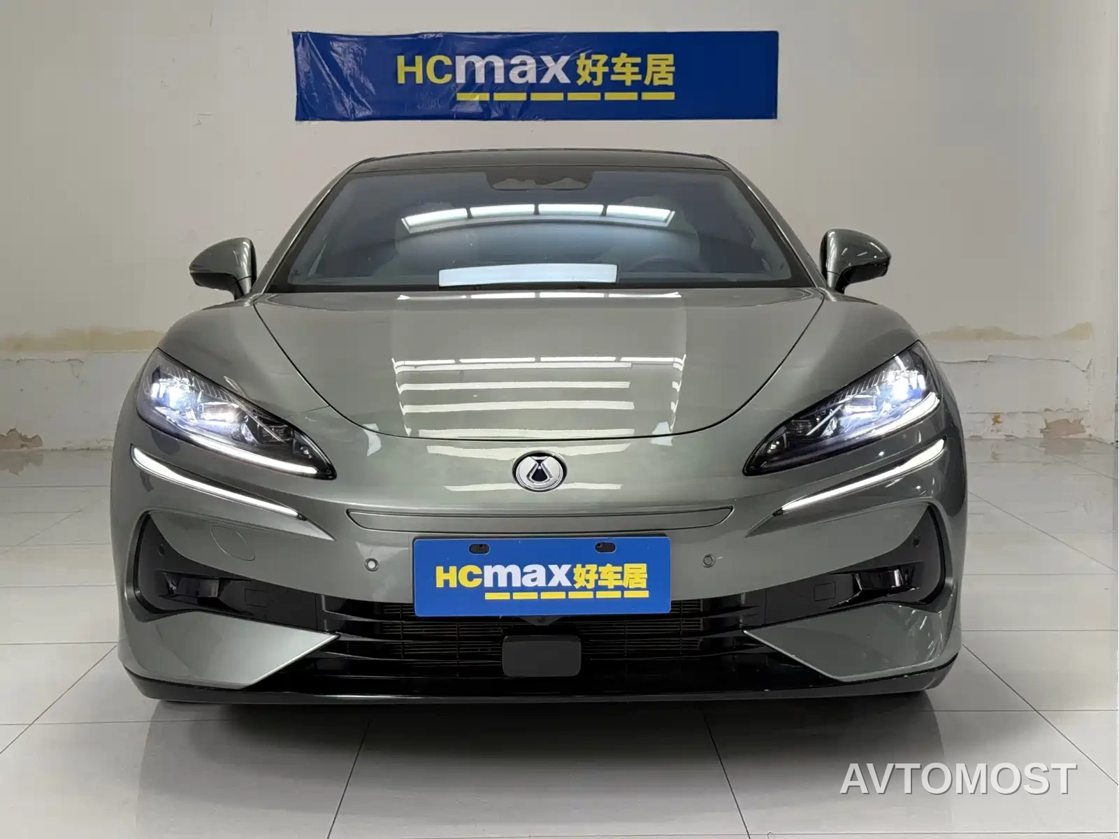 Denza Z9GT 2024 Model 1100 AWD Max Edition — фото 2