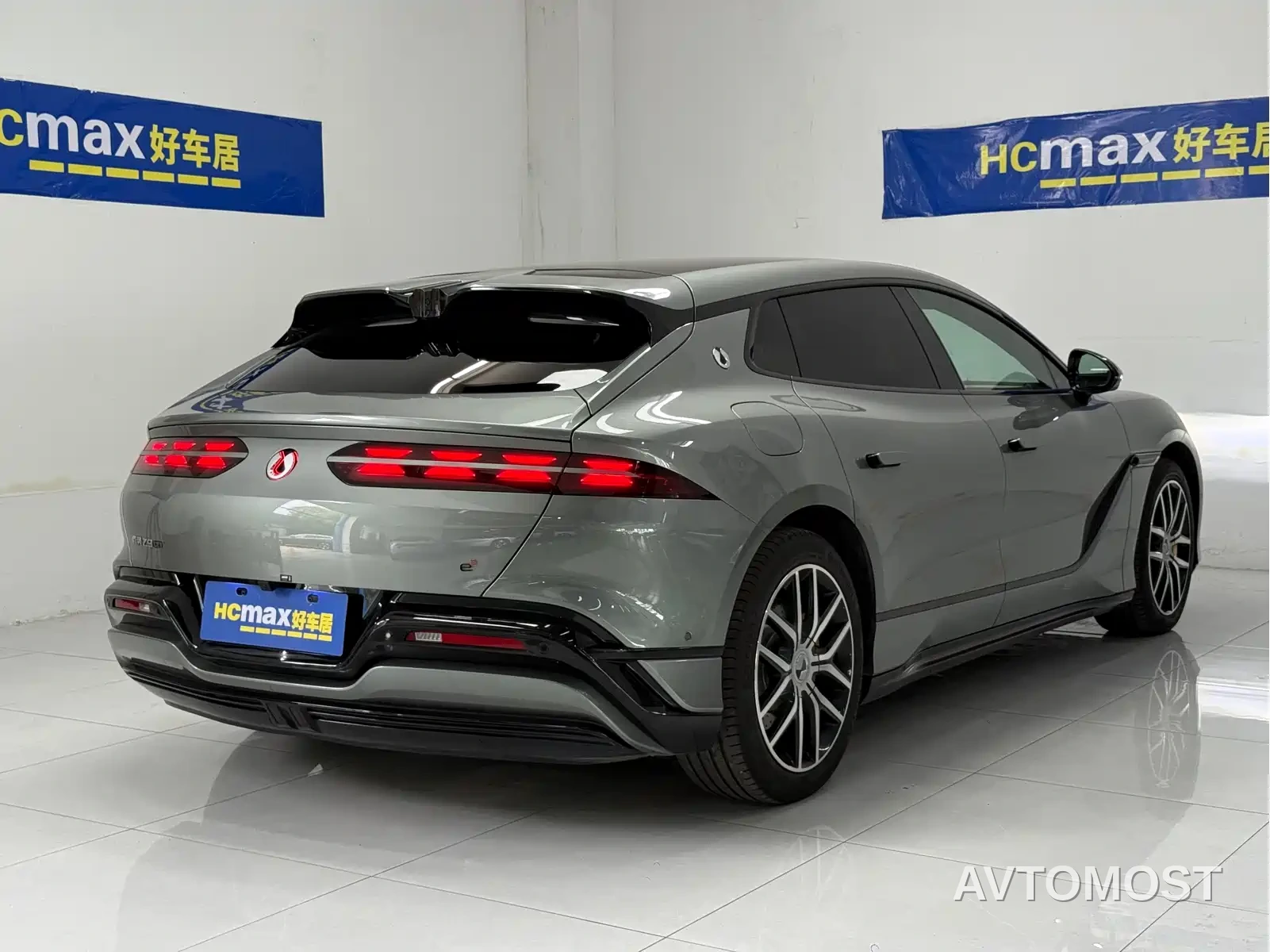 Denza Z9GT 2024 Model 1100 AWD Max Edition — фото 6