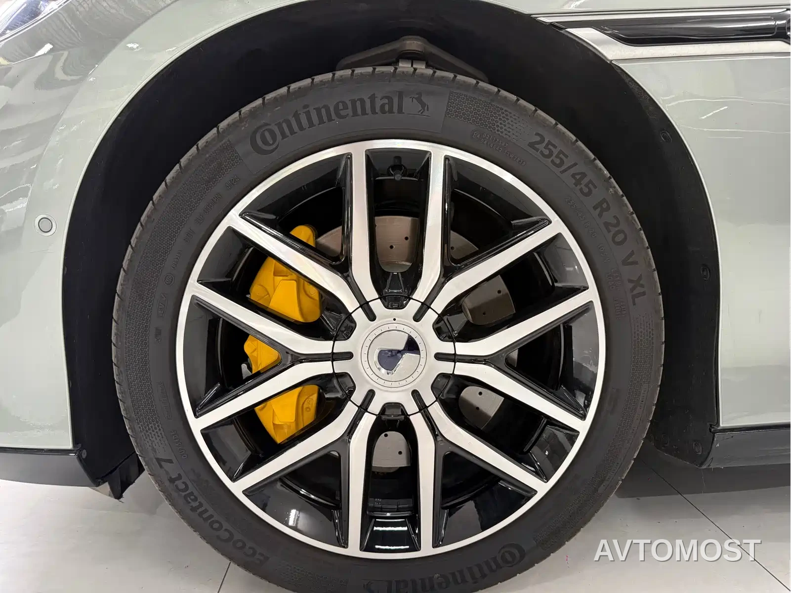 Denza Z9GT 2024 Model 1100 AWD Max Edition — фото 21