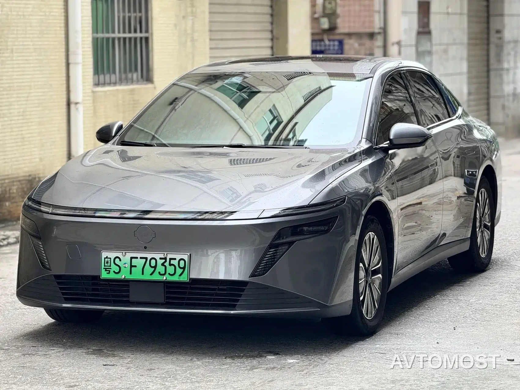 Nissan N6 2025 Low Configuration — фото 1