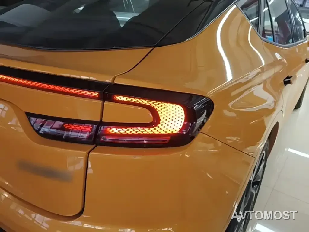 Ford Mondeo 2024 2.0T E-Hybrid Sport ST-Line — фото 8