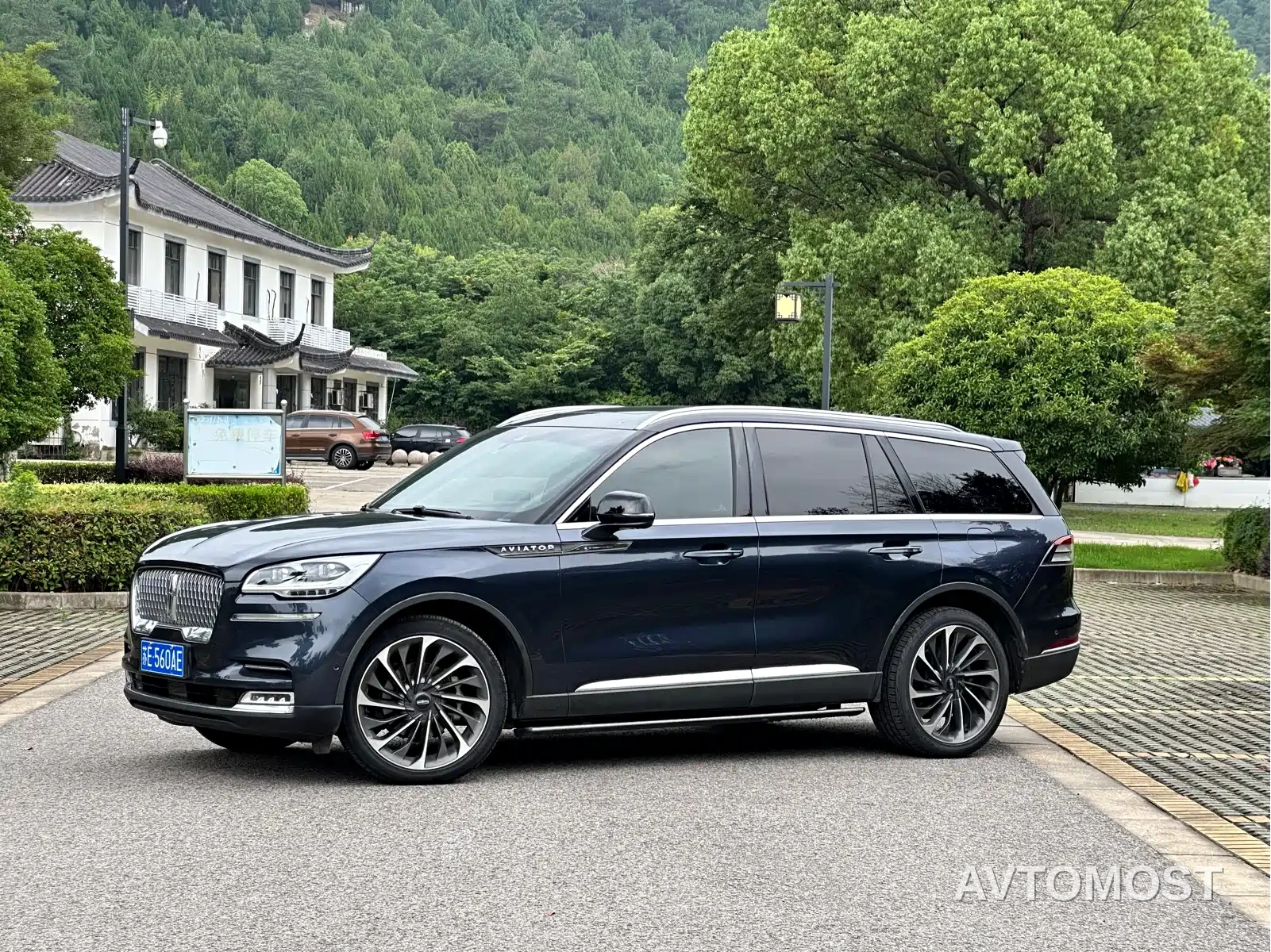 Lincoln Aviator 2021 3.0T V6 4WD Executive Edition — фото 1