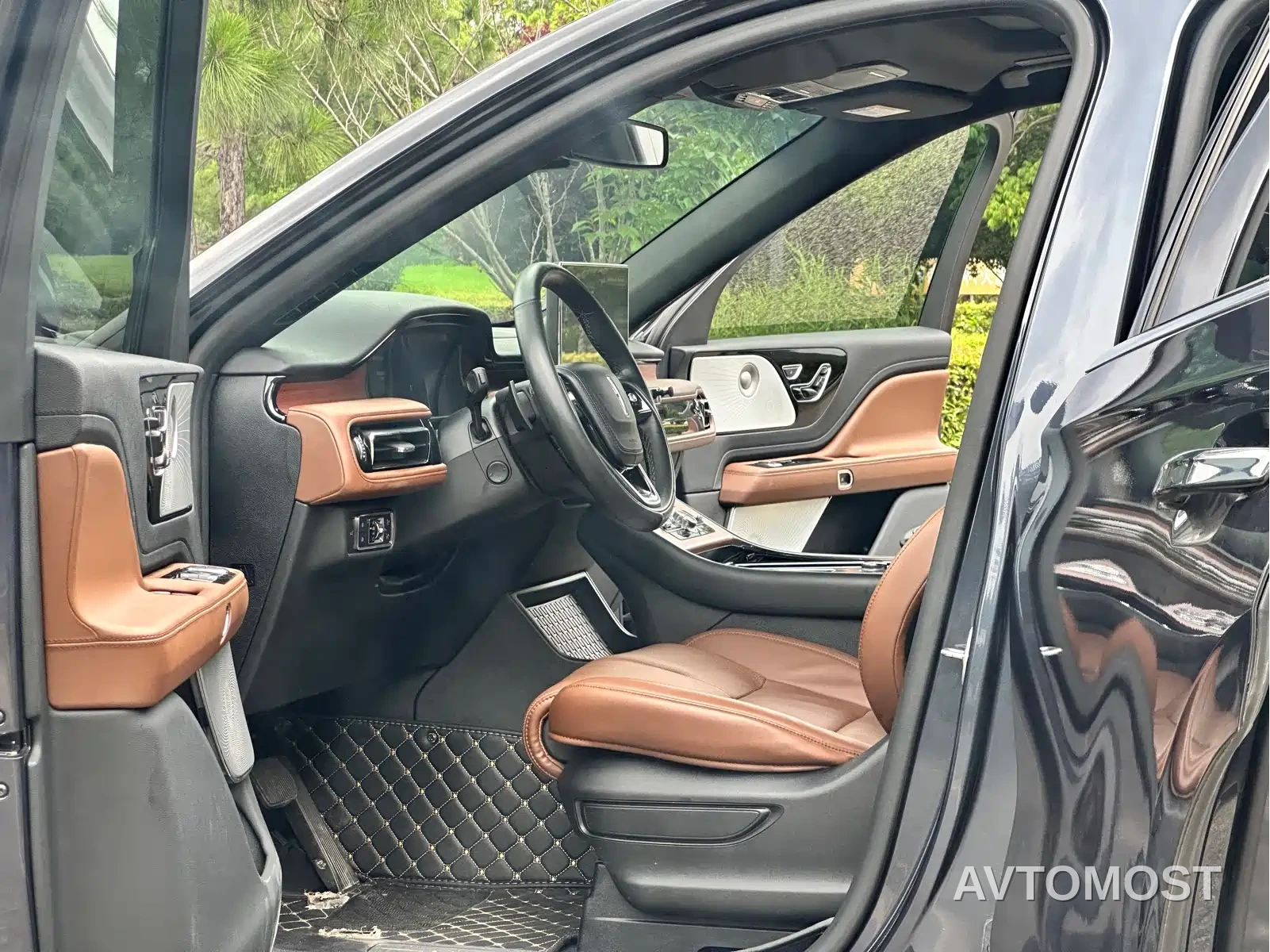 Lincoln Aviator 2021 3.0T V6 4WD Executive Edition — фото 11