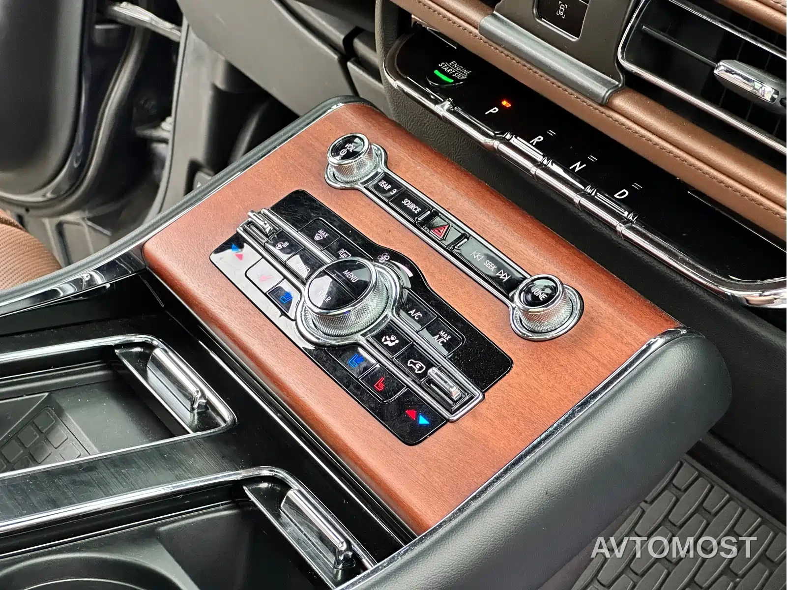 Lincoln Aviator 2021 3.0T V6 4WD Executive Edition — фото 20