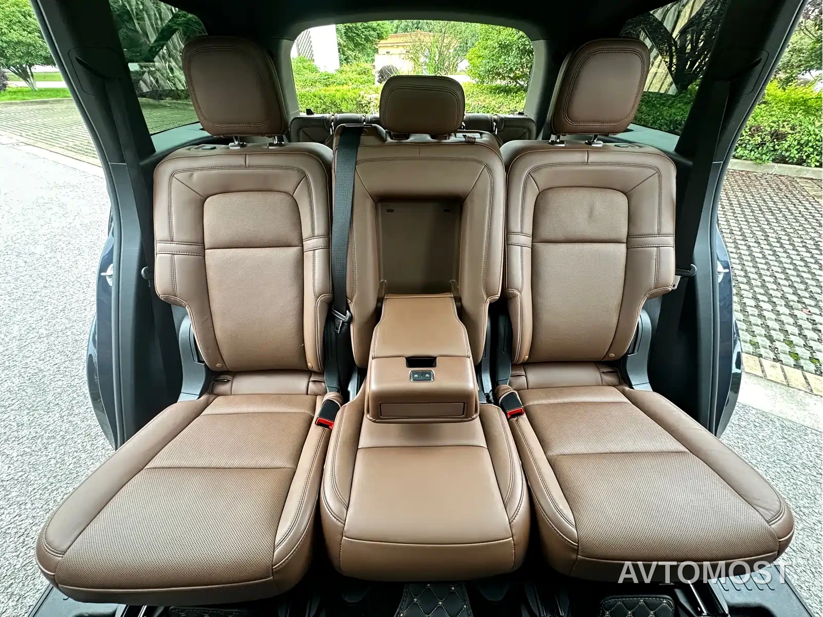 Lincoln Aviator 2021 3.0T V6 4WD Executive Edition — фото 24