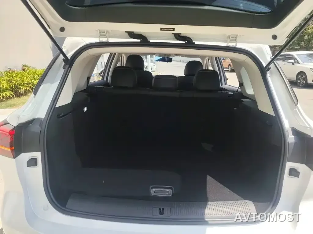 Roewe RX5 eMAX 2022 1.5T PHEV Fearless Premium Edition — фото 15