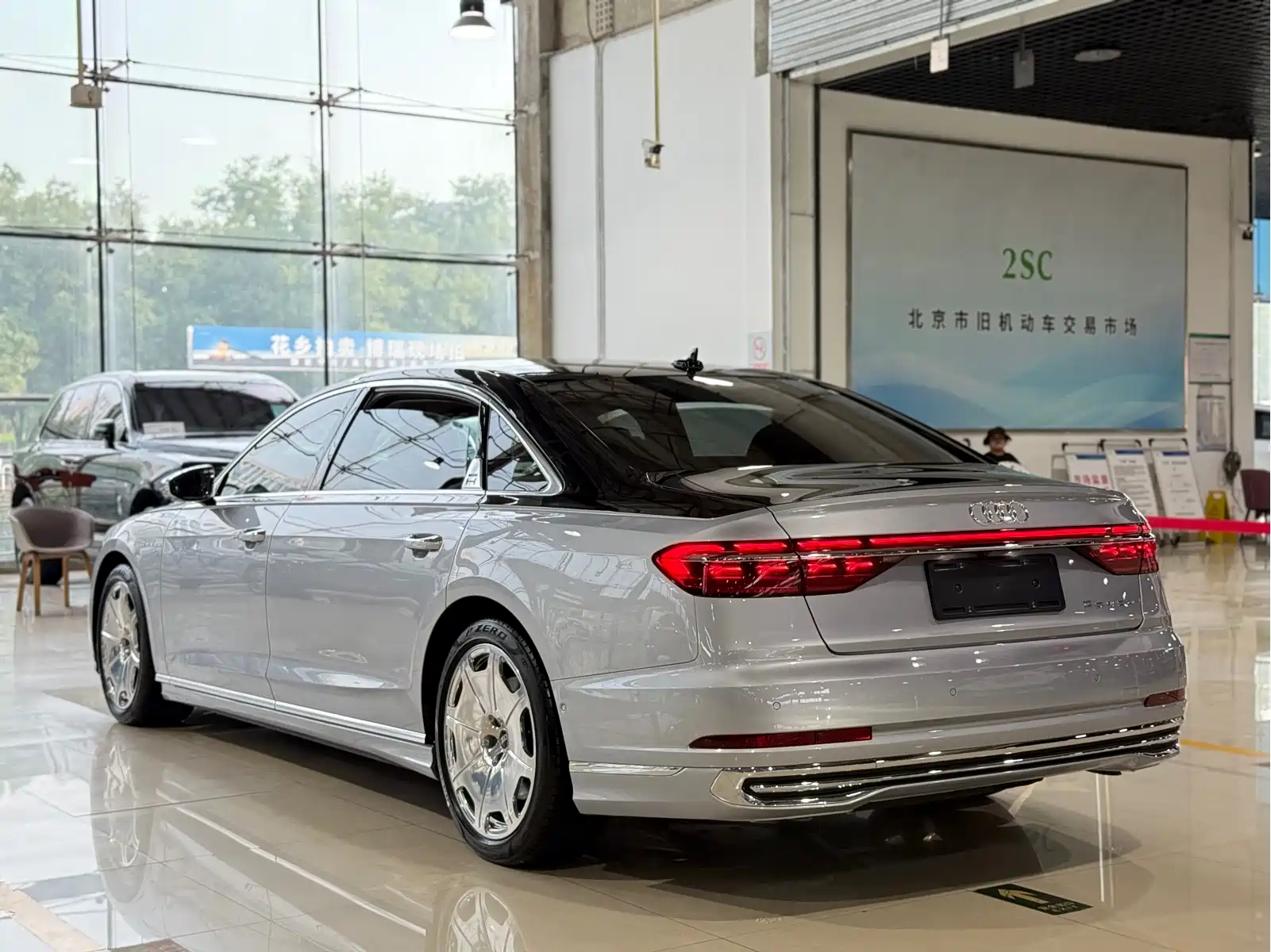 Audi A8 2022 A8L Horch Founder Edition Two-Tone Collector — фото 8
