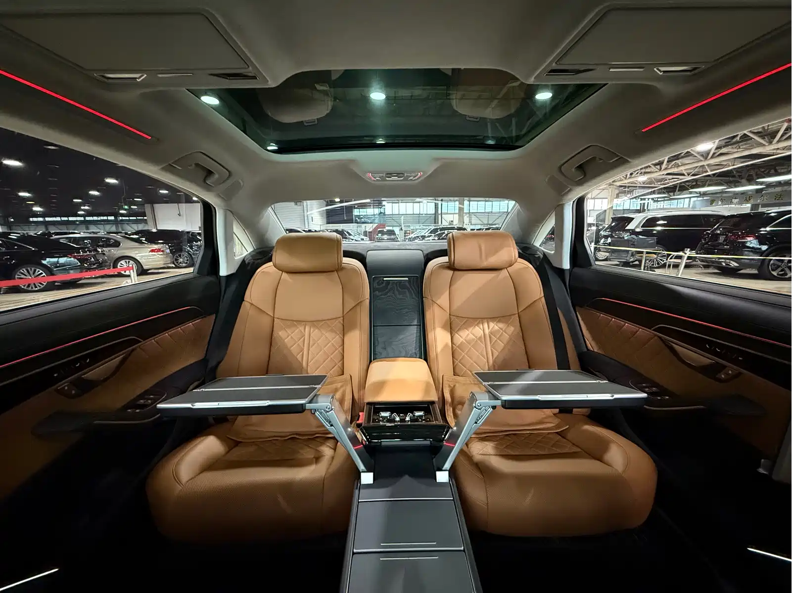 Audi A8 2022 A8L Horch Founder Edition Two-Tone Collector — фото 25