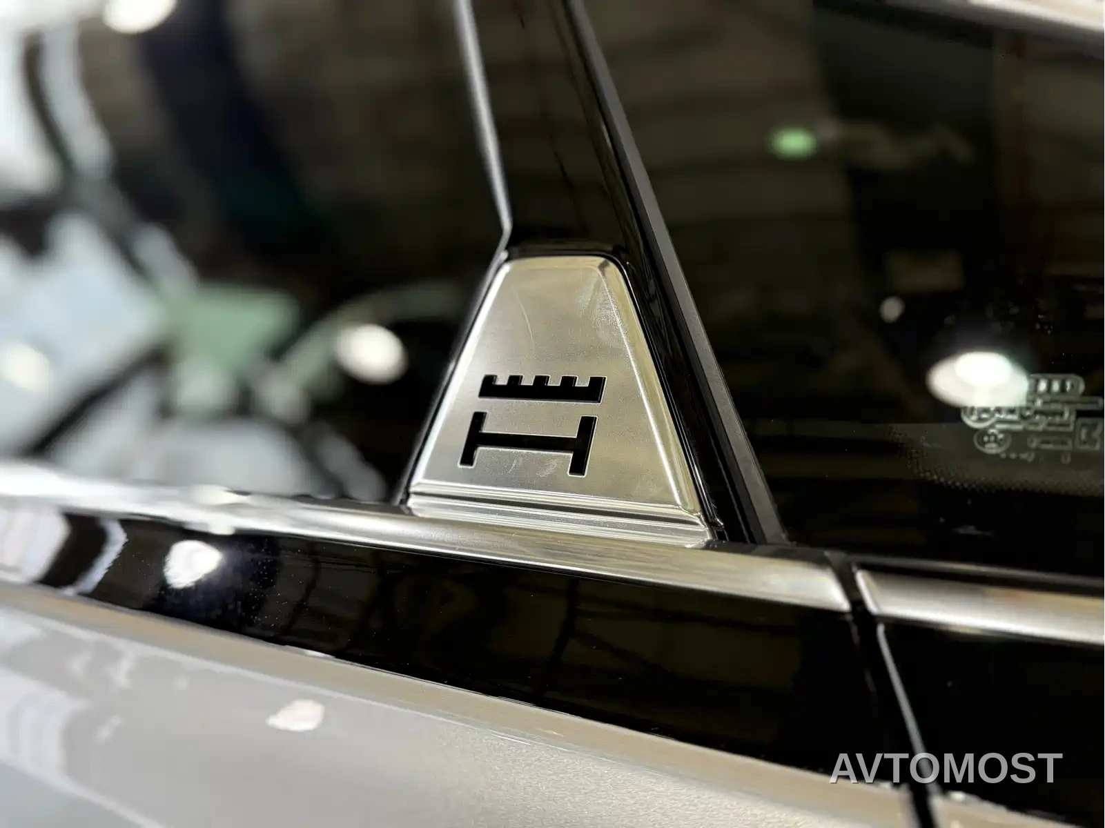 Audi A8 2022 A8L Horch Founder Edition Two-Tone Collector — фото 33