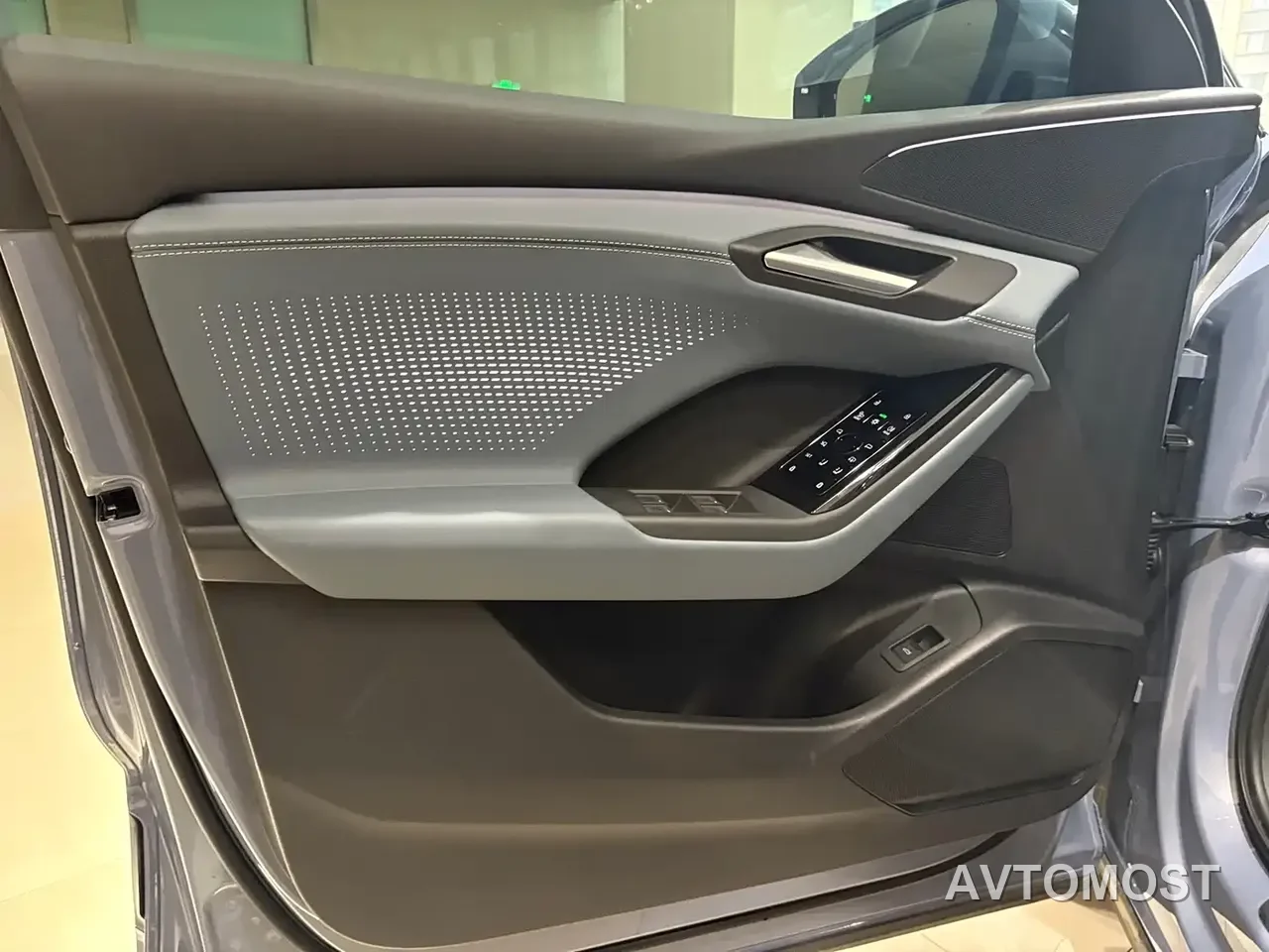 Audi Q6L e-tron 2025 Extended Range Edition — фото 9