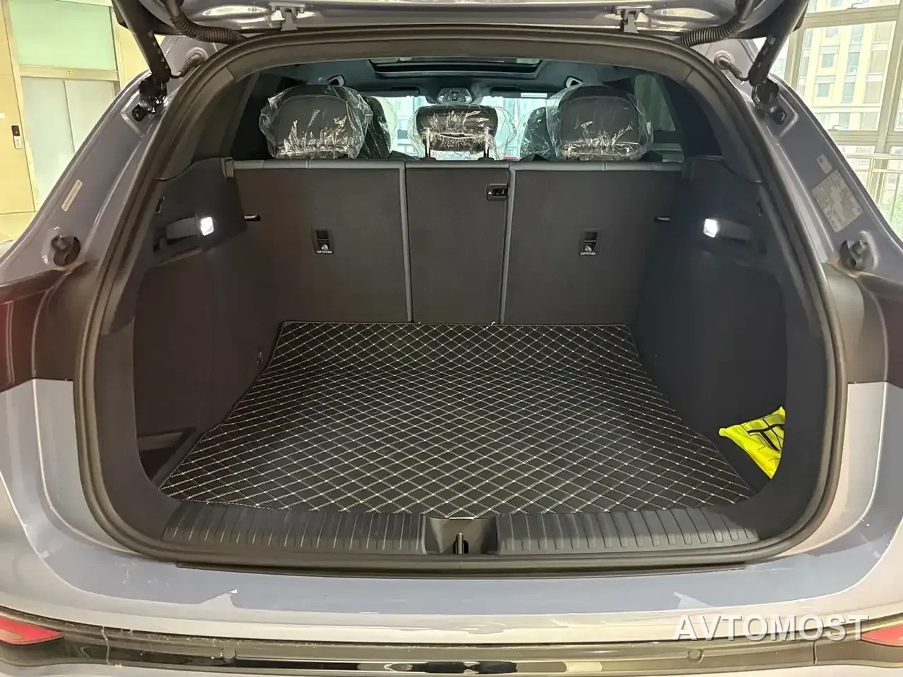 Audi Q6L e-tron 2025 Extended Range Edition — фото 17
