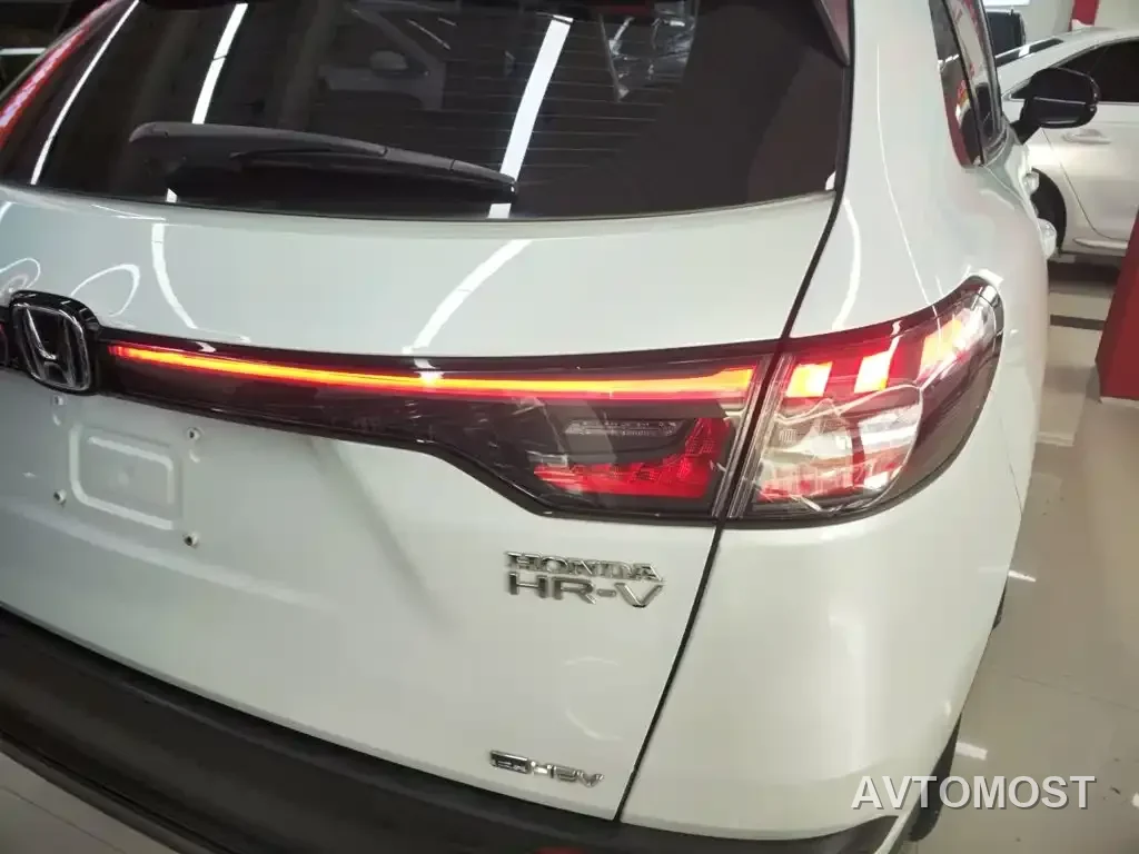 Honda HR-V 2023 2.0L e:HEV Dynamic Speed Edition — фото 8