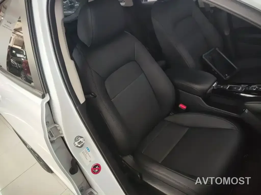 Honda HR-V 2023 2.0L e:HEV Dynamic Speed Edition — фото 23