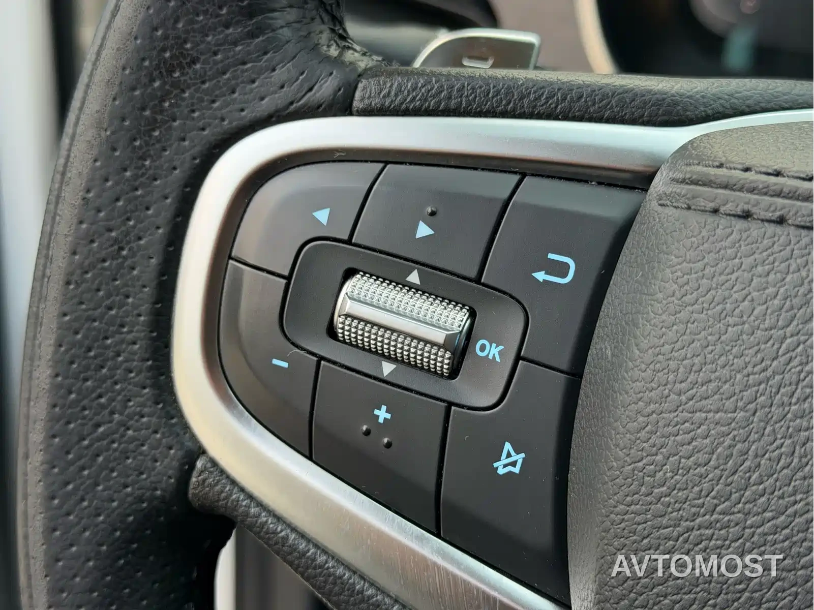 Jiangling Yuhu 9 2020 2.0T Automatic Diesel 4WD Comfort — фото 19
